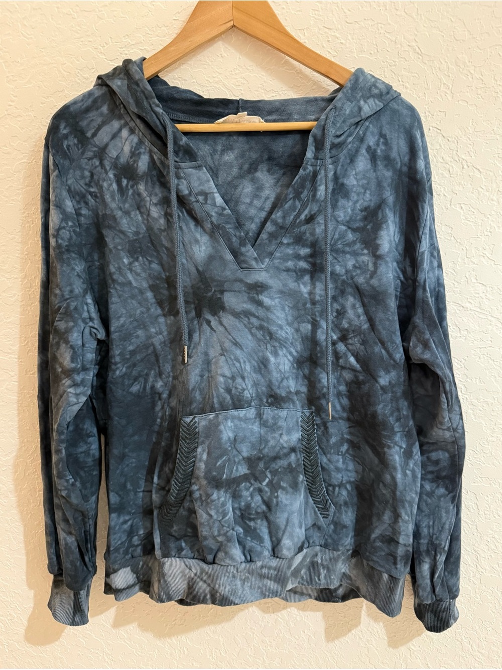 Solitaire Tie-Dye V-Neck Hoodie - XL